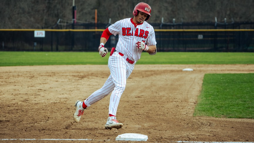 Prampin's Walk-Off Homer Run Lifts Baseball to 8-7 Win Over Immaculata