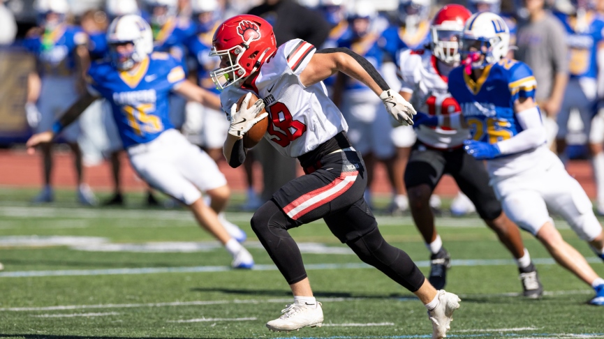 Football Falls to Worcester State, 19-10
