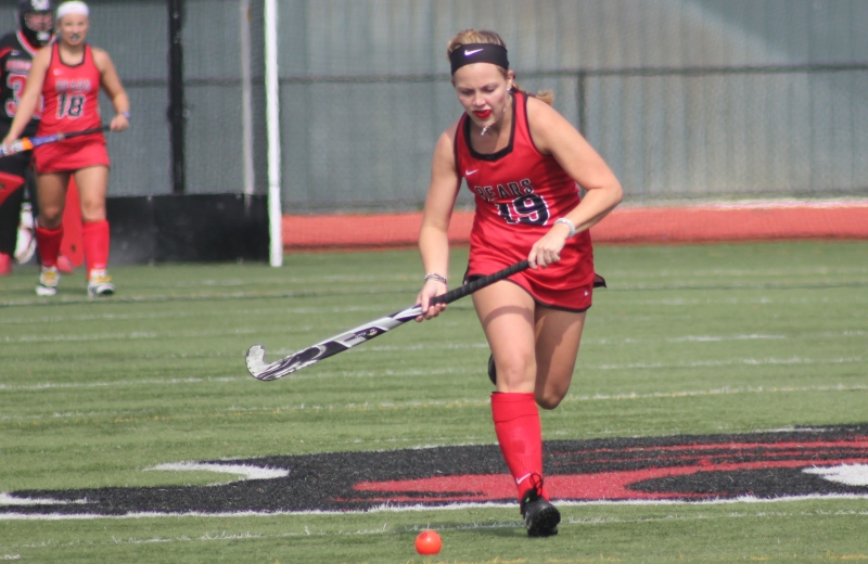 Field Hockey Falls to Castleton, 4-2