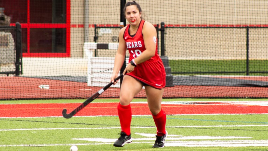 McElroy, Guidaboni Lead Field Hockey to 1-0 Win Over UMass Dartmouth