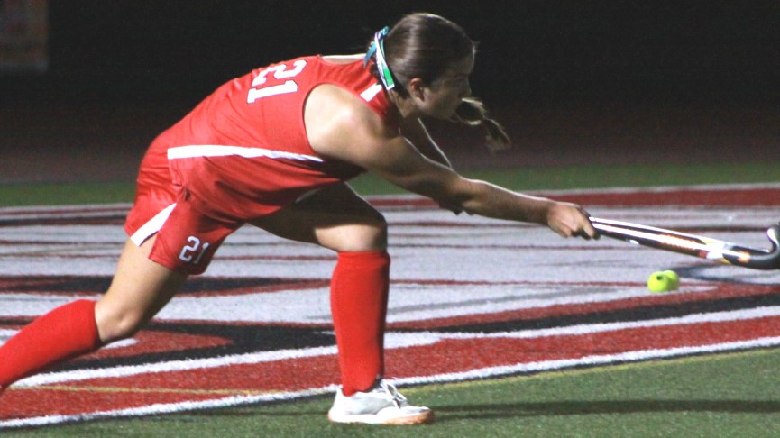 Field Hockey Edged by Westfield State, 5-4