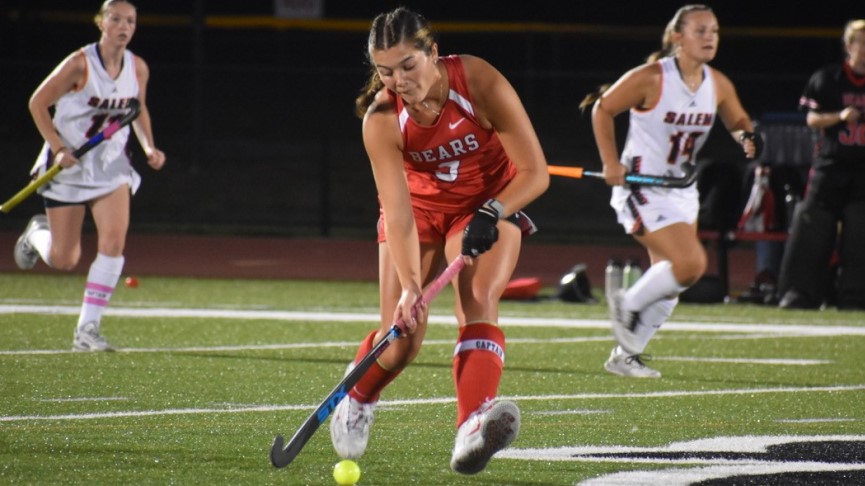 Field Hockey Coasts to 10-1 MASCAC Win Over Salem State