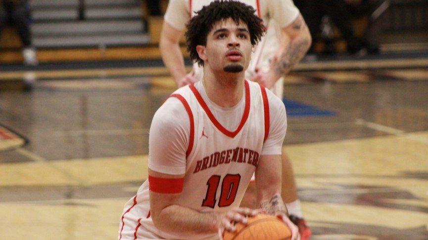 Men's Basketball Falls to Worcester State, 101-93