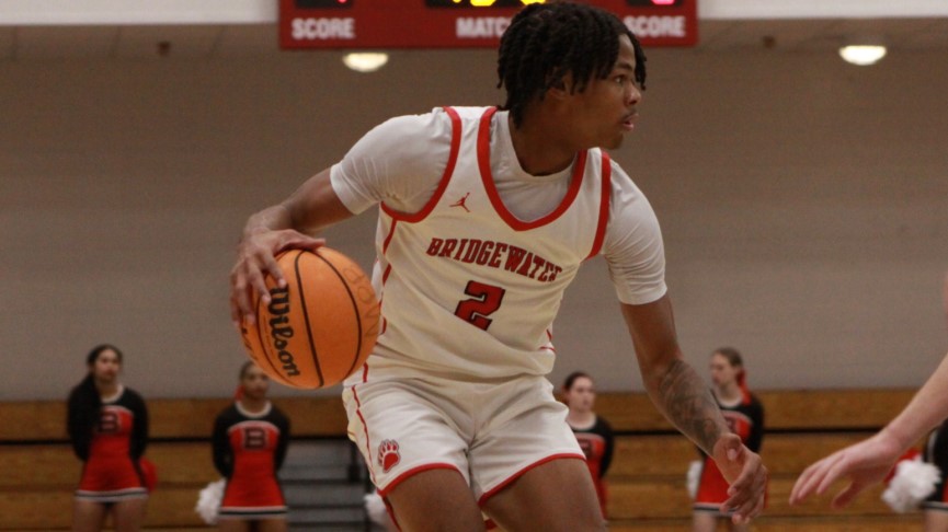 Men's Basketball Falls to RIC, 113-73