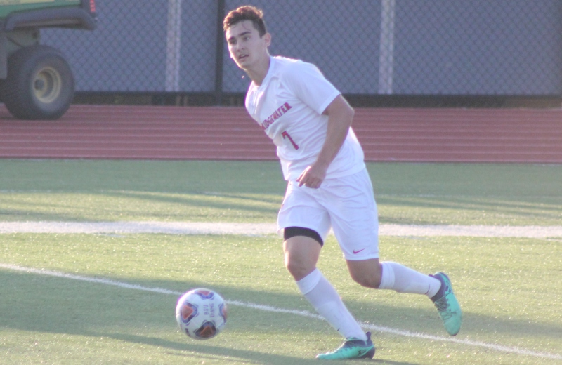Men's Soccer Drops 7-2 Decision to Salve Regina