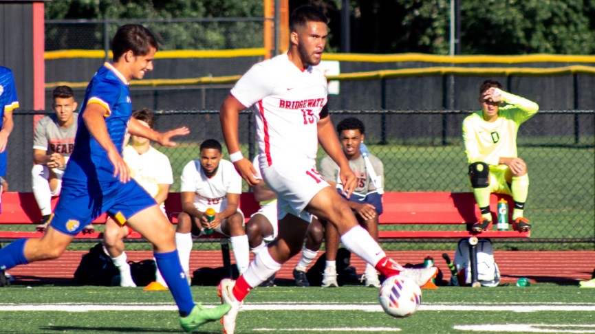 Men's Soccer Drops 2-1 Decision to JWU in Season Opener