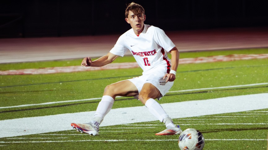 Men's Soccer Wraps Up Regular Season Slate With 6-2 Win Over MCLA