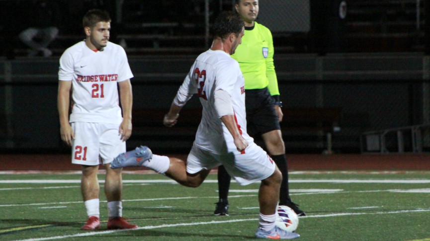 Men's Soccer Drops 3-1 MASCAC Decision to Mass. Maritime
