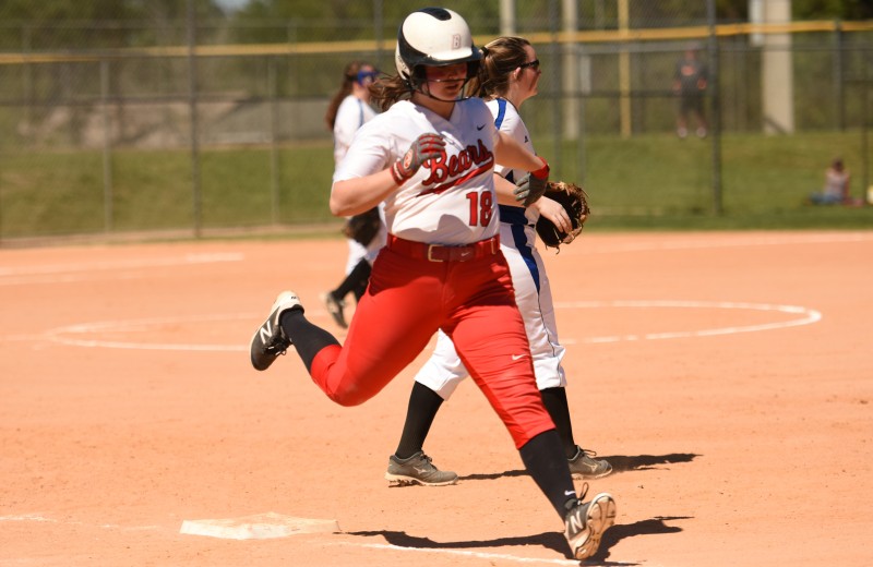 Softball Drops Pair of Games to Wrap Up Florida Trip