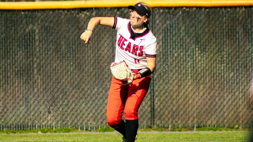 Softball Sweeps Eastern Nazarene
