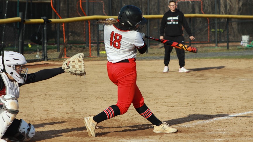 Softball Splits Doubleheader with Bates