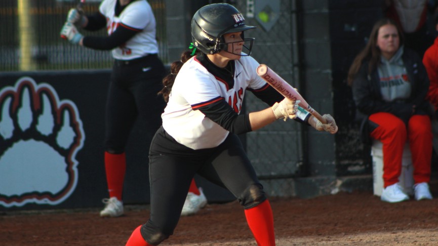 Softball Splits MASCAC Twinbill with MCLA