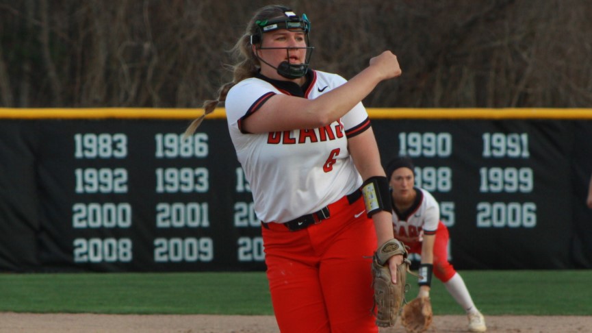 Softball Swept by Salem State in  MASCAC Twinbill
