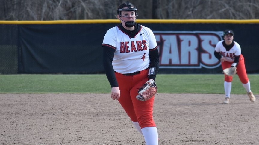 Softball Sweeps MASCAC Doubleheader with Mass. Maritime