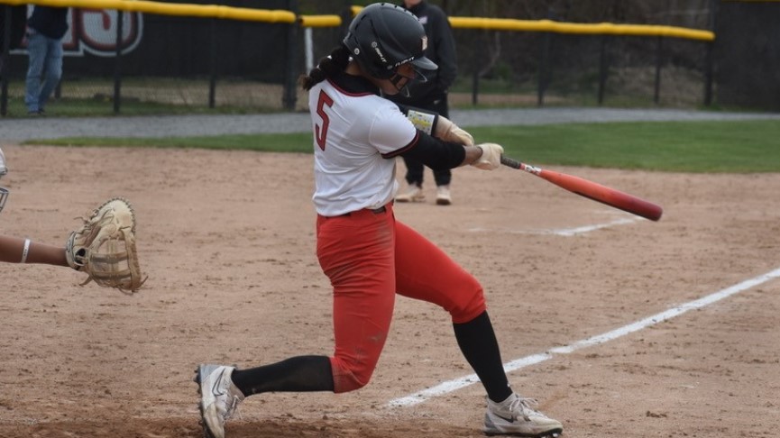 Softball Ends Season with 6-2 Loss to MCLA in MASCAC Tournament