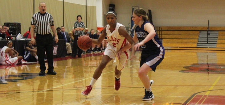 22-2 First Half Run Lifts Women's Basketball to 62-42 Win over Westfield