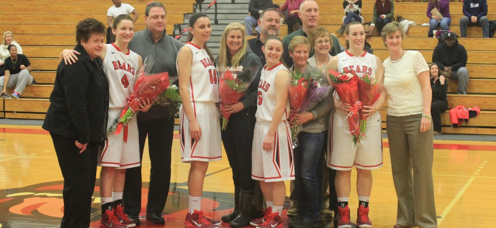 Women's Basketball Cruises to 74-63 Win Over Salem State on Senior Night