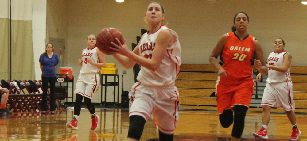 Lindland, Whyte Lead Women's Basketball to 82-72 MASCAC Win Over Salem State
