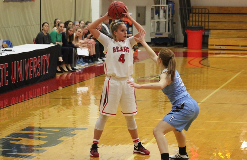 Women's Basketball Falls to Wesleyan, 73-51, at WPI Holiday Tournament