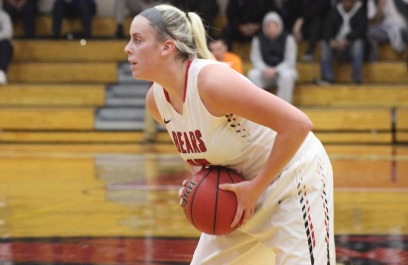Women's Basketball Falls to WPI at Hampton Inn Tournament