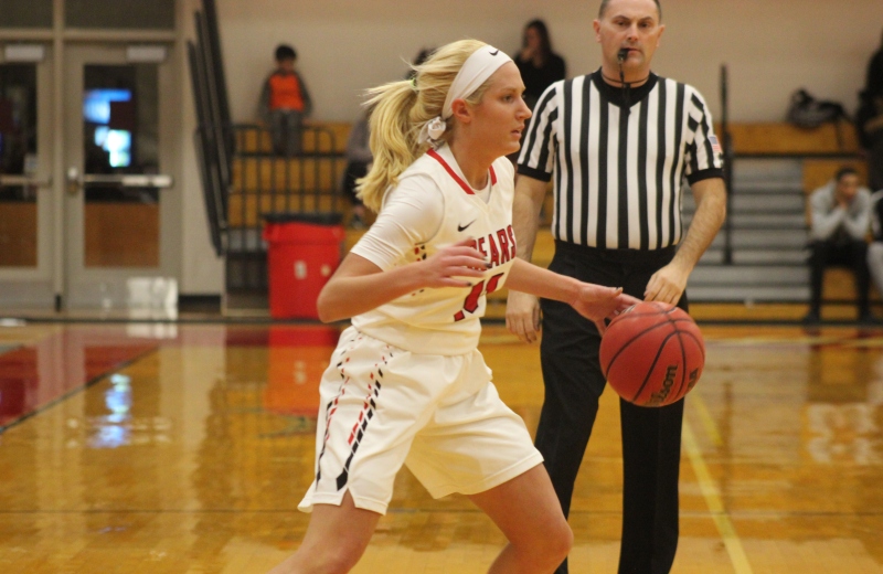 Women's Basketball Edges Dean, 68-65