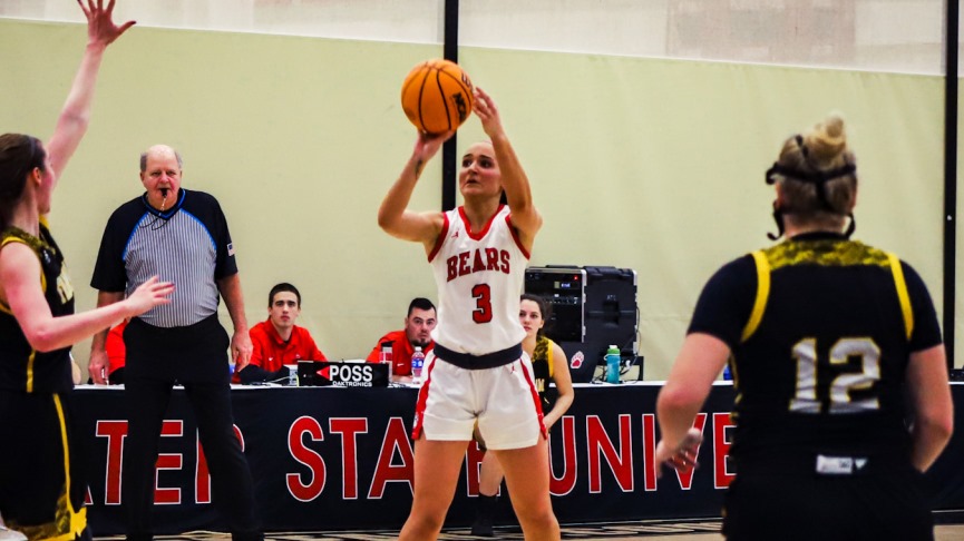 Women's Basketball Drops 81-73 MASCAC Decision to Framingham State