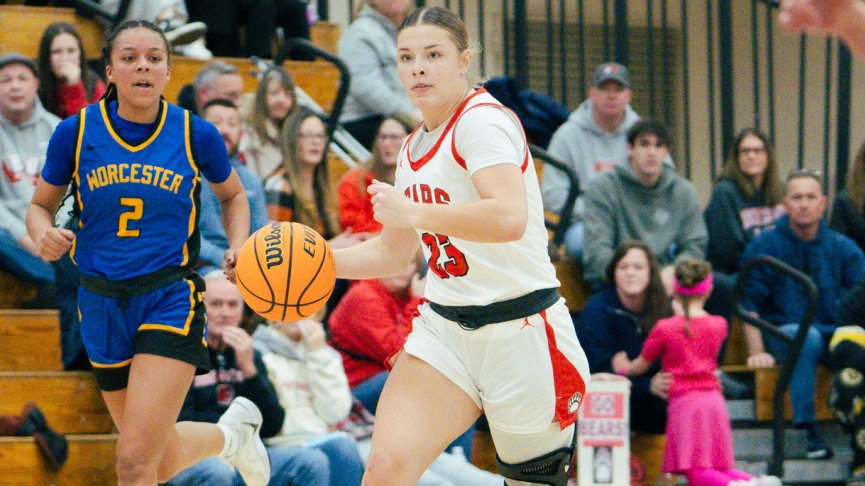 Women's Basketball Posts 69-65 MASCAC Win Over Worcester State