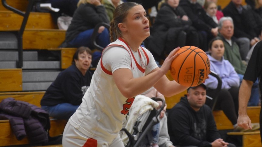 Women's Basketball Improves to 6-0 in the MASCAC with 66-57 Win at Framingham