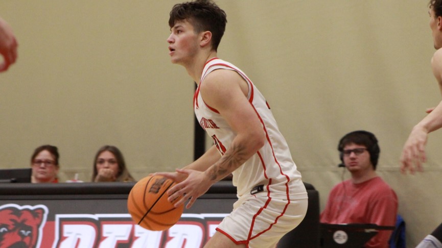 Men's Basketball Edged by Salem State, 79-78