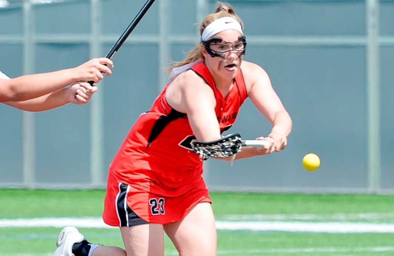 Ettridge, Renauld Lead Women's Lacrosse to 15-8 Win Over Mount Holyoke