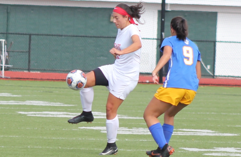 Simas' Double OT Winner Lifts Women's Soccer to  1-0 Victory over MCLA