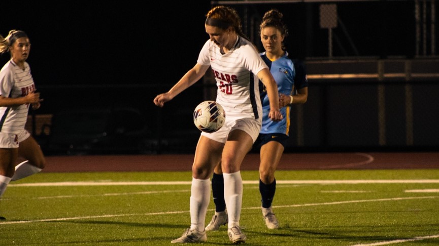 Women's Soccer Battles UMass Boston to 1-1 Tie