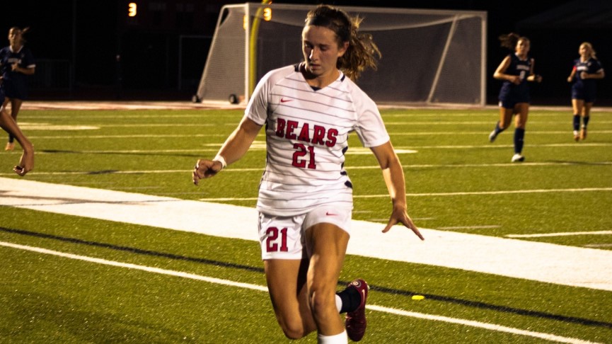 Women's Soccer Drops 2-1 Decision to Brandeis