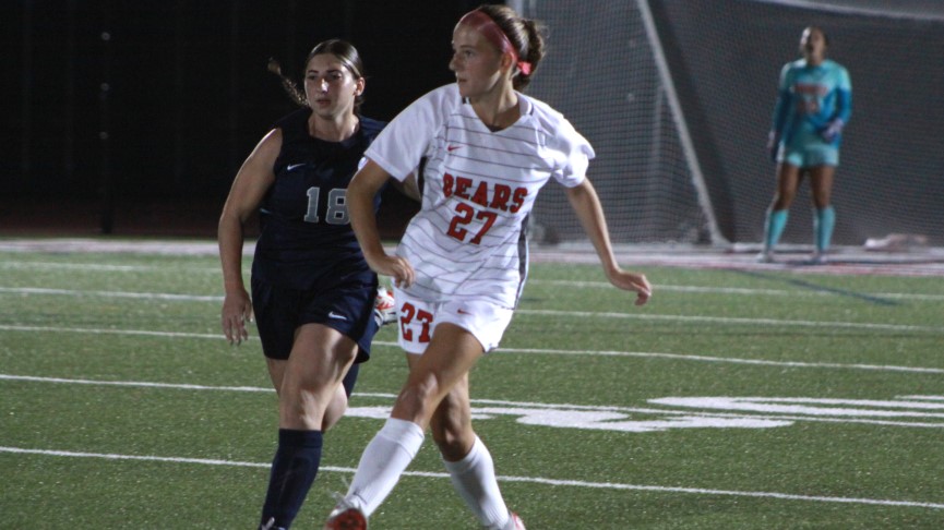 Women's Soccer Drops 5-1 Decision to Brandeis in Season Opener