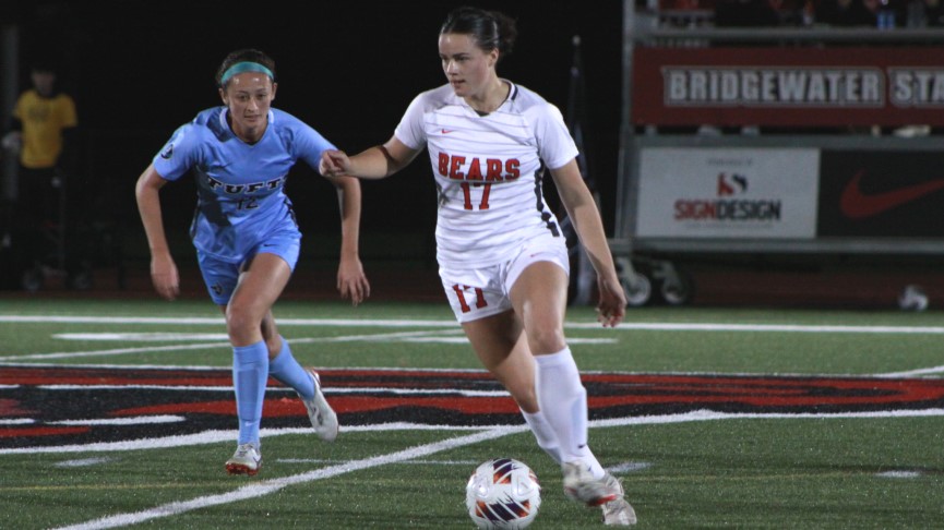Women's Soccer Falls to #4 Tufts, 3-0