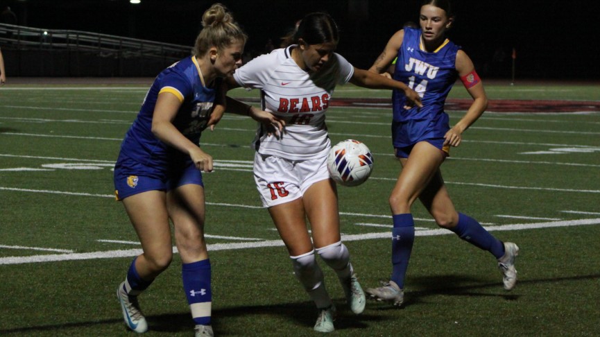 Women's Soccer Falls to Johnson & Wales, 5-2