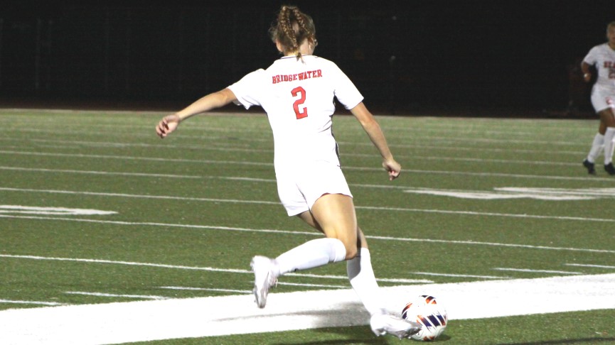 Women's Soccer Opens MASCAC Slate with 7-0 Shutout of Anna Maria