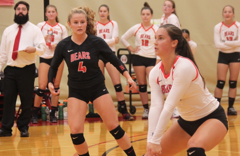 Volleyball Drops 3-0 Decision to RIC in Home Opener