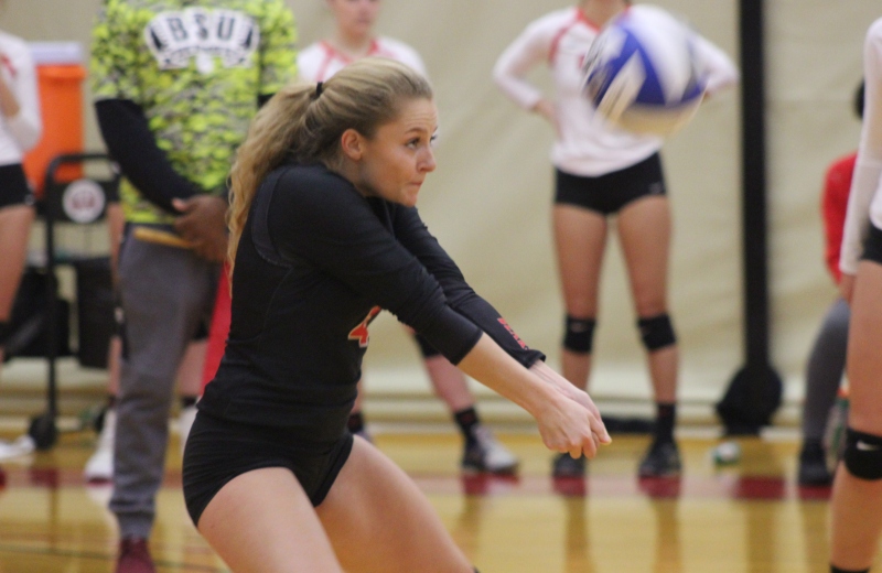 Volleyball Sweeps MCLA, 3-0